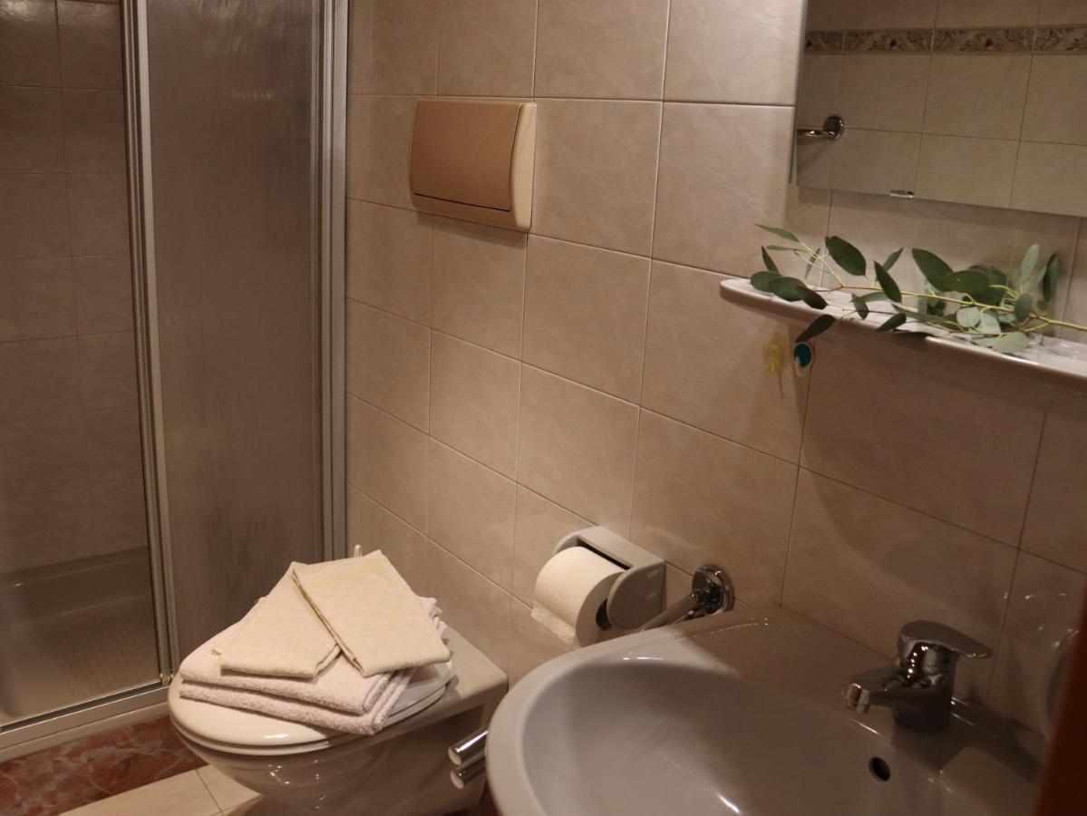 Portnerhof Auf Oberkirn Apartment เชนนา ภายนอก รูปภาพ